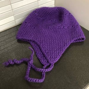 Purple knit youth toque